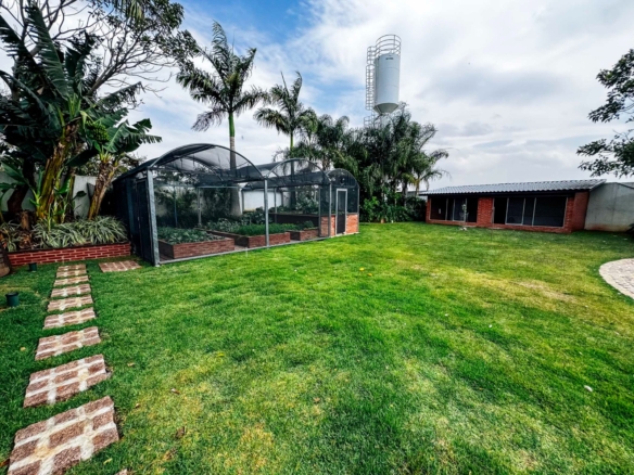 Refúgio de Alto Luxo à Beira da Represa – Um Paraíso Privativo em Vargem/SP