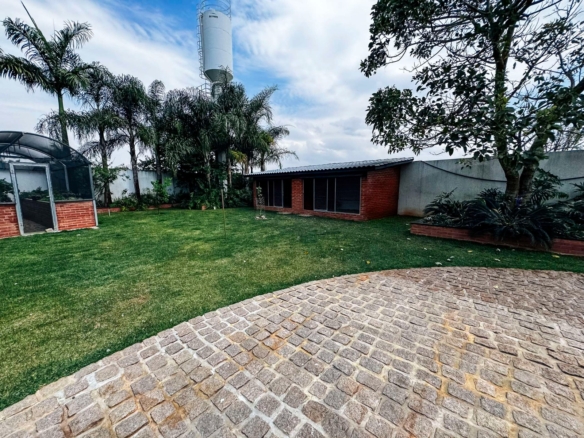 Refúgio de Alto Luxo à Beira da Represa – Um Paraíso Privativo em Vargem/SP