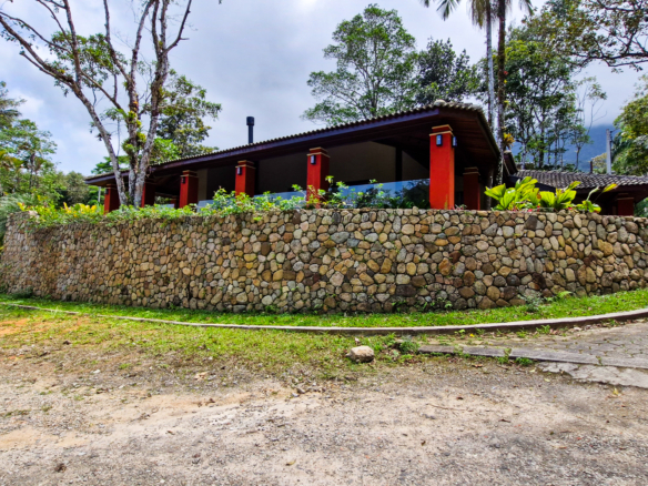 Casa a venda, no Condomínio Park Imperial – Praia de Masaguaçú, com 3 suítes