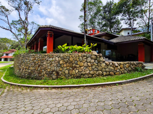 Casa a venda, no Condomínio Park Imperial – Praia de Masaguaçú, com 3 suítes