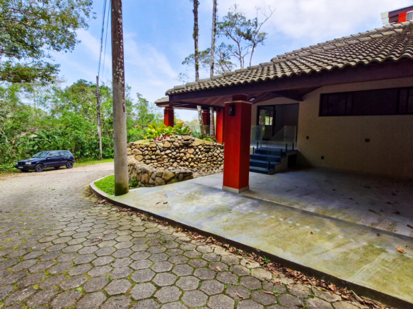 Casa a venda, no Condomínio Park Imperial – Praia de Masaguaçú, com 3 suítes
