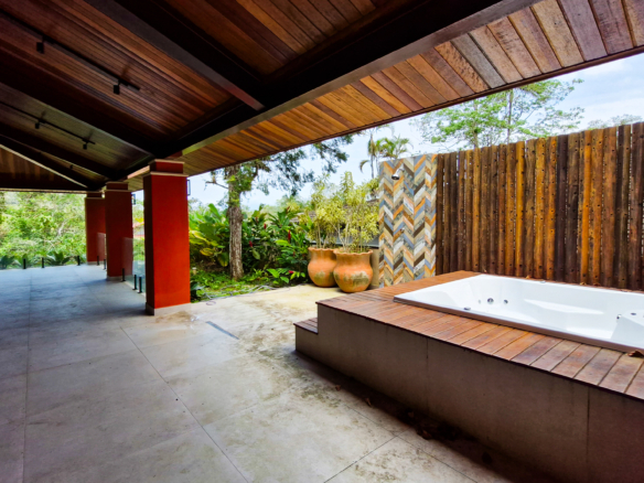 Casa a venda, no Condomínio Park Imperial – Praia de Masaguaçú, com 3 suítes