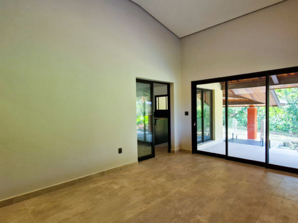Casa a venda, no Condomínio Park Imperial – Praia de Masaguaçú, com 3 suítes