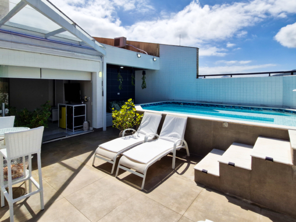 Cobertura para Venda com 3 suítes, em Tabatinga com 240m²