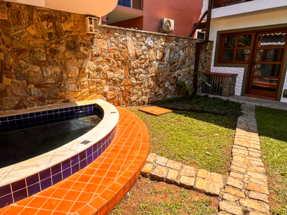 Casa à venda no Condomínio Salga – Praia da Lagoinha, Ubatuba