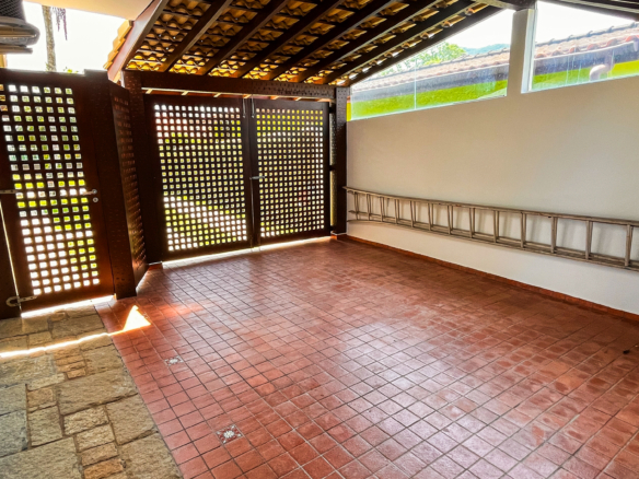 Casa à venda no Condomínio Salga – Praia da Lagoinha, Ubatuba