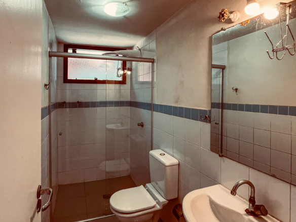 Casa à venda em Ubatuba no Condomínio Salga Lagoinha Frente Mar