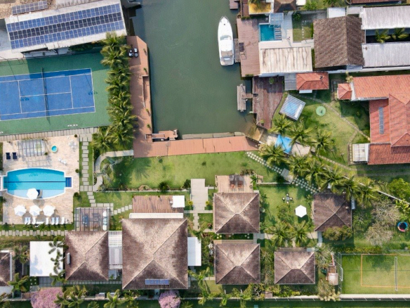 Casa de Alto Padrão Com 8 Suítes e Muita Sofisticação e Requinte em Angra dos Reis