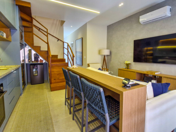 Casa á venda com 3 dormitórios a 700m da Praia da Tabatinga