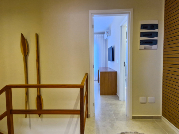 Casa á venda com 3 dormitórios a 700m da Praia da Tabatinga