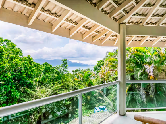 Residência Exclusiva na Ponta Grossa – Ubatuba