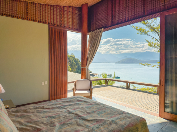 Linda Casa de Luxo Com Praia Particular Em Angra dos Reis