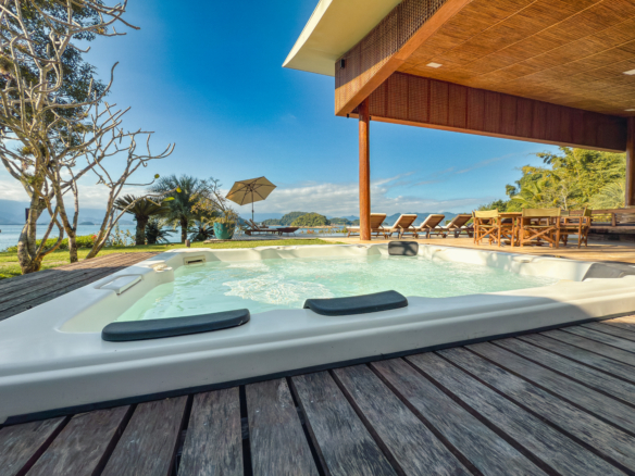 Linda Casa de Luxo Com Praia Particular Em Angra dos Reis
