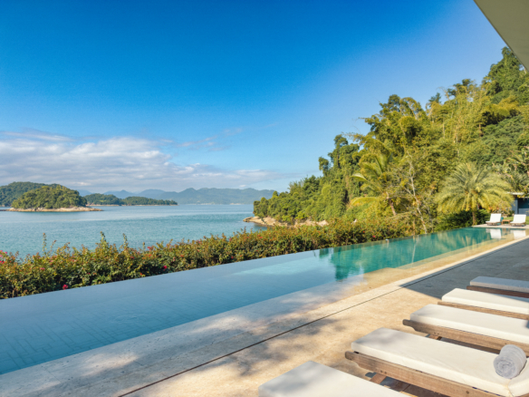 Linda Casa de Luxo Com Praia Particular Em Angra dos Reis