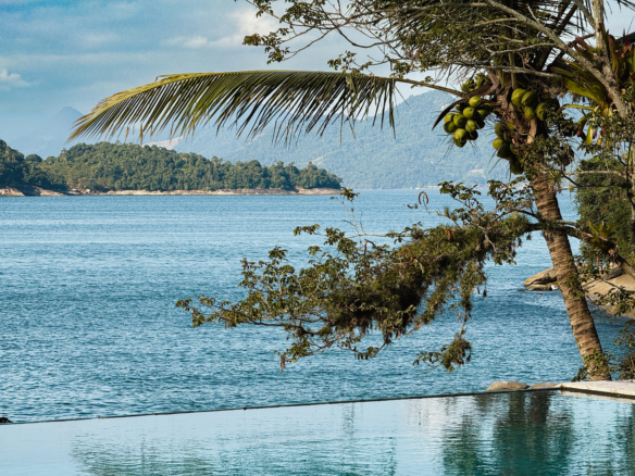 Linda Casa de Luxo Com Praia Particular Em Angra dos Reis