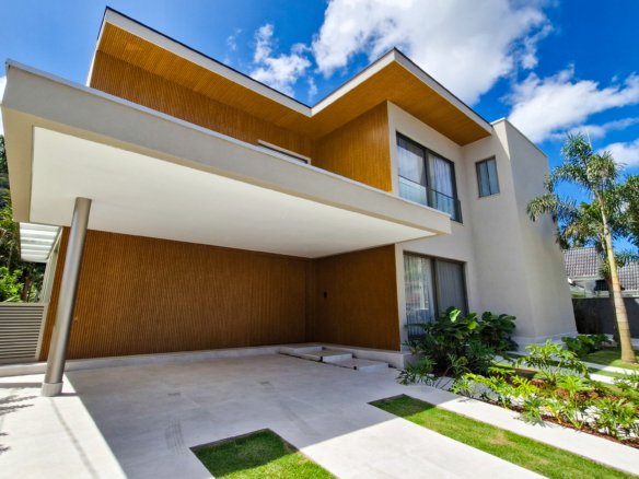 Residência Contemporânea de Alto Luxo no Condomínio Costa Verde Tabatinga