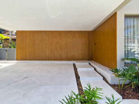 Residência Contemporânea de Alto Luxo no Condomínio Costa Verde Tabatinga