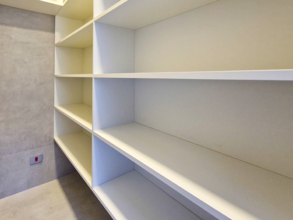 Residência Contemporânea de Alto Luxo no Condomínio Costa Verde Tabatinga