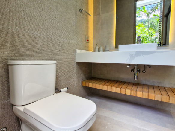 Residência Contemporânea de Alto Luxo no Condomínio Costa Verde Tabatinga