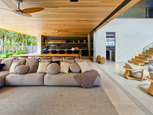 Residência Contemporânea de Alto Luxo no Condomínio Costa Verde Tabatinga
