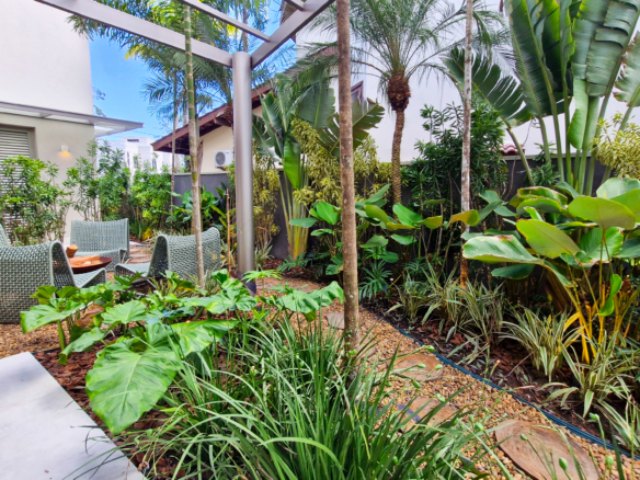 Residência Contemporânea de Alto Luxo no Condomínio Costa Verde Tabatinga