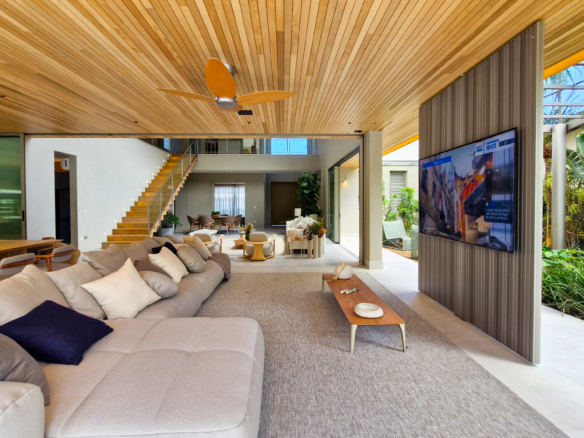 Residência Contemporânea de Alto Luxo no Condomínio Costa Verde Tabatinga
