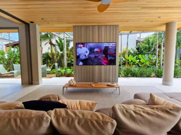 Residência Contemporânea de Alto Luxo no Condomínio Costa Verde Tabatinga