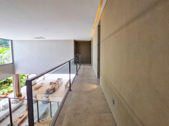 Residência Contemporânea de Alto Luxo no Condomínio Costa Verde Tabatinga
