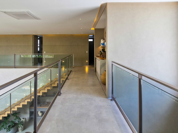 Residência Contemporânea de Alto Luxo no Condomínio Costa Verde Tabatinga