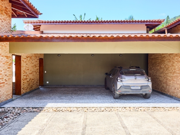 Casa com 7 suítes  praia Dura – Ubatuba