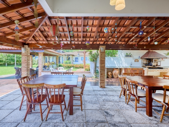 Casa com 7 suítes  praia Dura – Ubatuba