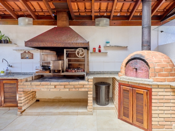 Casa com 7 suítes  praia Dura – Ubatuba