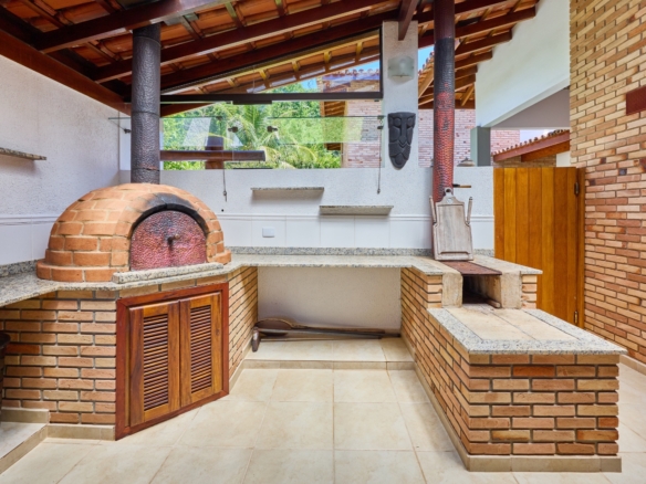 Casa com 7 suítes  praia Dura – Ubatuba