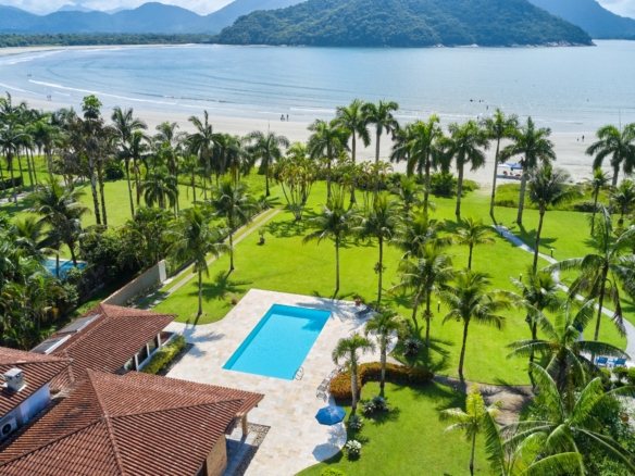 Casa com 7 suítes  praia Dura – Ubatuba
