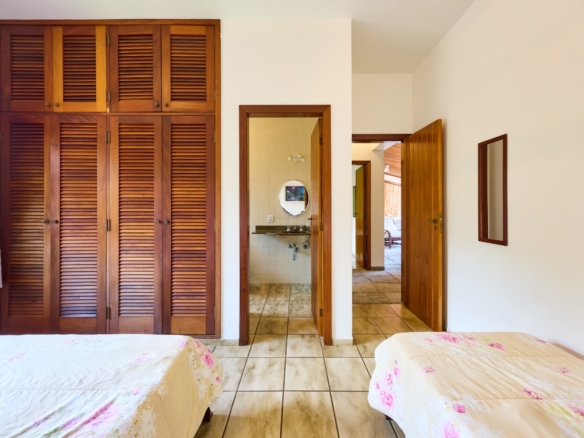 Casa com 7 suítes  praia Dura – Ubatuba