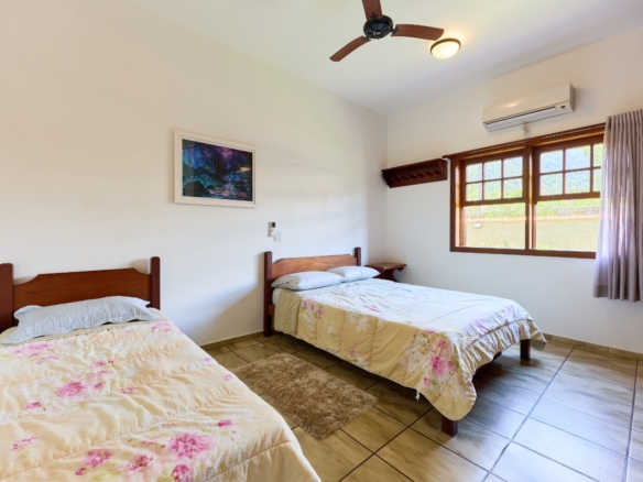 Casa com 7 suítes  praia Dura – Ubatuba