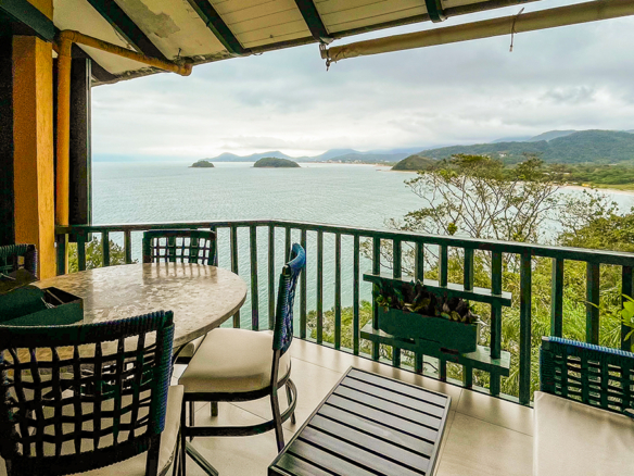 Apartamento Duplex Condomínio Costa Verde Tabatinga  Gaivotas com  178m²