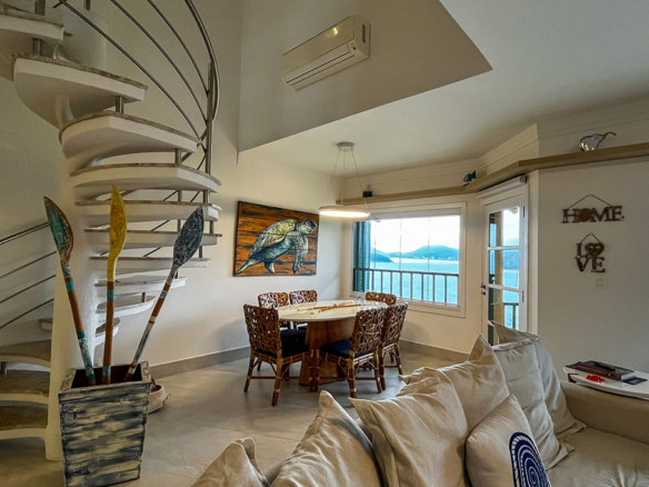 Apartamento Duplex Condomínio Costa Verde Tabatinga  Gaivotas com  178m²
