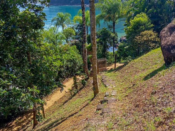 Casa beira mar na Trilha das Sete Praias, Lagoinha Ubatuba
