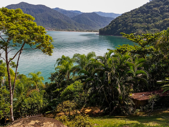 Casa beira mar na Trilha das Sete Praias, Lagoinha Ubatuba