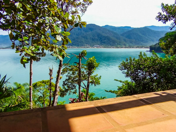 Casa beira mar na Trilha das Sete Praias, Lagoinha Ubatuba