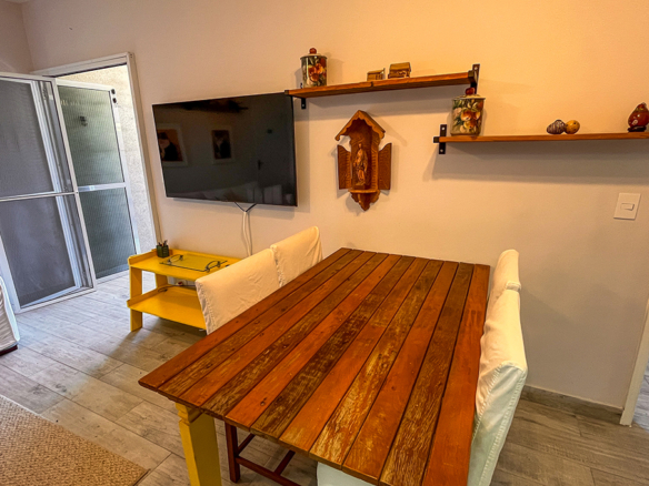Apartamento mobiliado e decorado na Praia do Sapê – Ubatuba