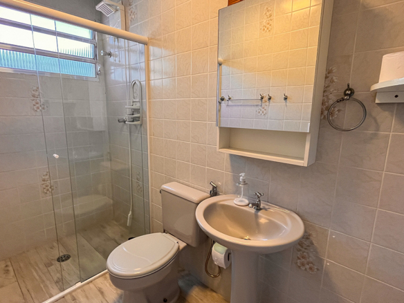 Apartamento mobiliado e decorado na Praia do Sapê – Ubatuba