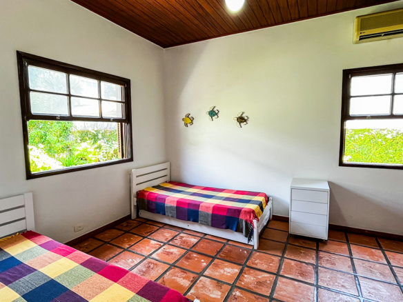 Casa Frente-Mar no condominio Salga Lagoinha Ubatuba