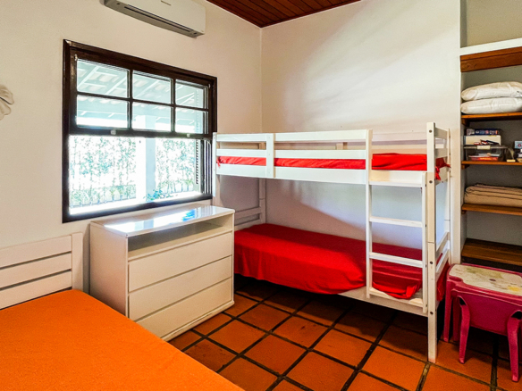 Casa Frente-Mar no condominio Salga Lagoinha Ubatuba