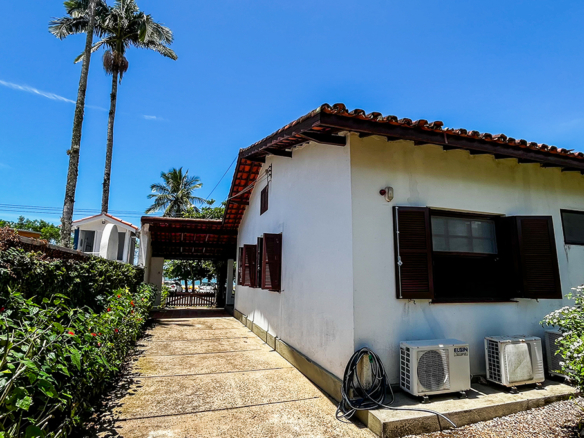 Casa Frente-Mar no condominio Salga Lagoinha Ubatuba
