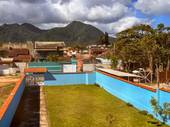 Casa à Venda na Praia da Maranduba – Ampla, aconchegante e perto do mar
