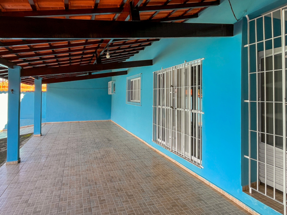 Casa à Venda na Praia da Maranduba – Ampla, aconchegante e perto do mar