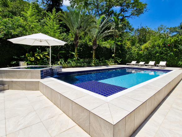 RESIDÊNCIA DE ALTO LUXO NO CONDOMÍNIO COSTA VERDE TABATINGA 418 m² de sofisticação em terreno de 500 m² – Praia da Tabatinga
