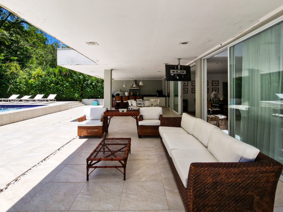 RESIDÊNCIA DE ALTO LUXO NO CONDOMÍNIO COSTA VERDE TABATINGA 418 m² de sofisticação em terreno de 500 m² – Praia da Tabatinga